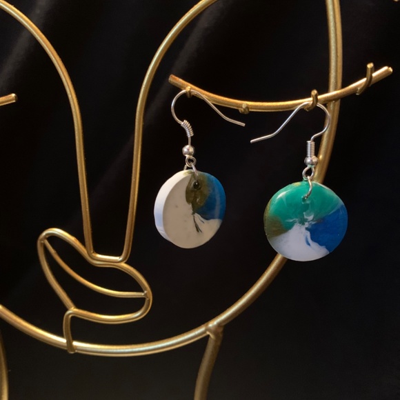 Resin Earring set - Picture 2 of 2
